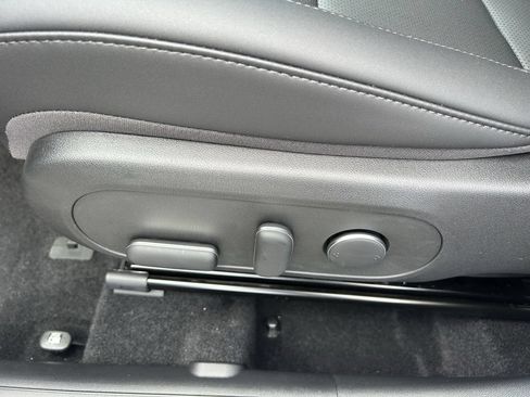 New 2026 Hyundai Kona Limited FWD image 25
