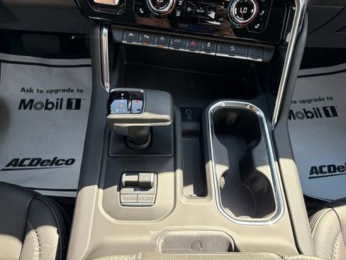Certified 2025 GMC Sierra 1500 Denali w/ Denali Reserve Package AWD/4WD image 16