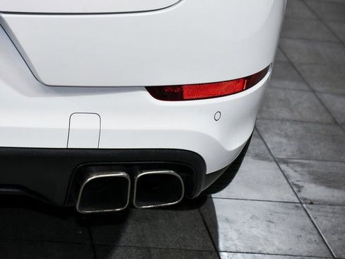 Used 2023 Porsche Cayenne Turbo S AWD/4WD image 92