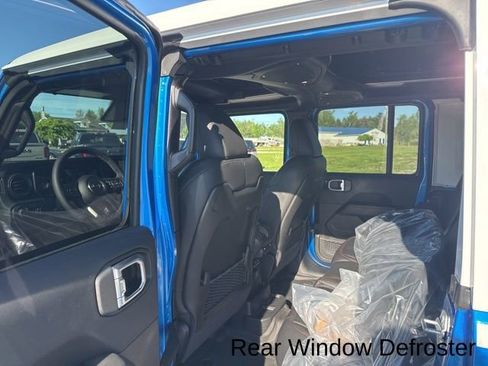 New 2026 Jeep Wrangler Unlimited Rubicon AWD/4WD image 25