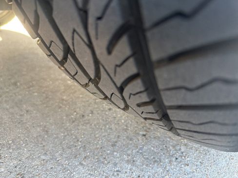 Used 2024 Toyota Camry SE image 8