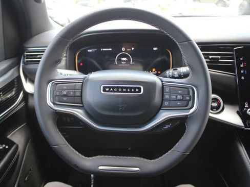 Used 2023 Jeep Wagoneer Series II AWD/4WD image 14