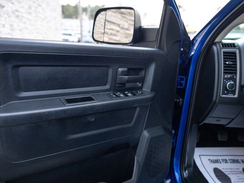 Used 2015 RAM 2500 Tradesman w/ Chrome Appearance Group image 33