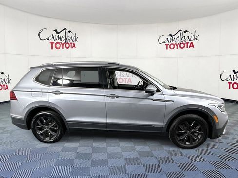 Used 2024 Volkswagen Tiguan SE image 8