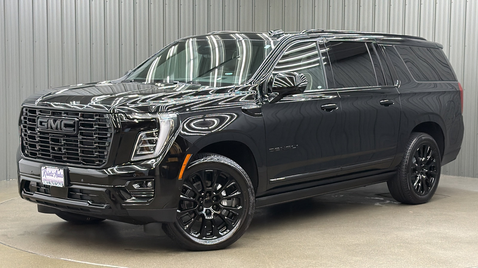 Used 2026 GMC Yukon XL Denali Ultimate w/ LPO, Floor Liner Package AWD/4WD image 1