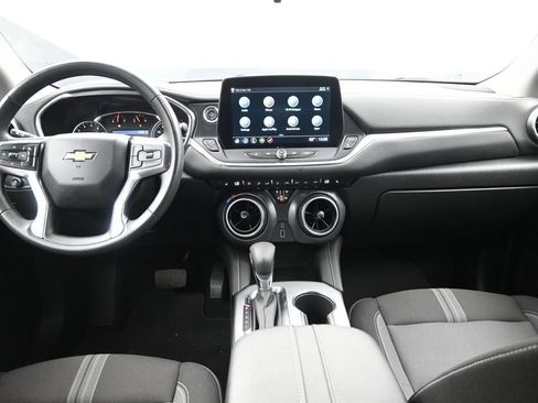 Used 2025 Chevrolet Blazer LT AWD/4WD image 29