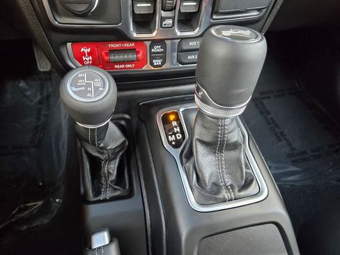 New 2026 Jeep Wrangler Unlimited Rubicon image 16