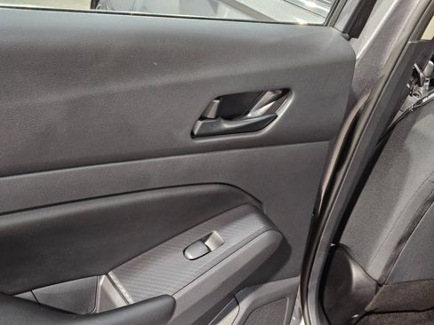 Used 2024 Nissan Altima 2.5 S FWD image 33