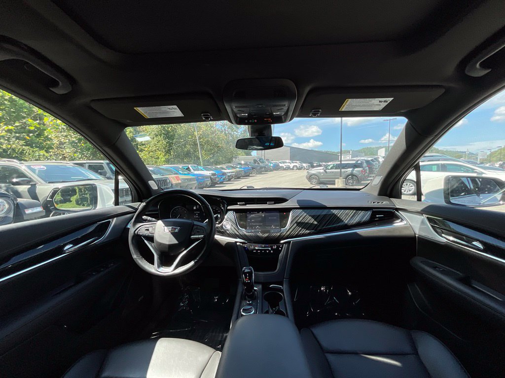 Used 2024 Cadillac XT6 Premium Luxury w/ LPO, Floor Liner Package AWD/4WD image 15