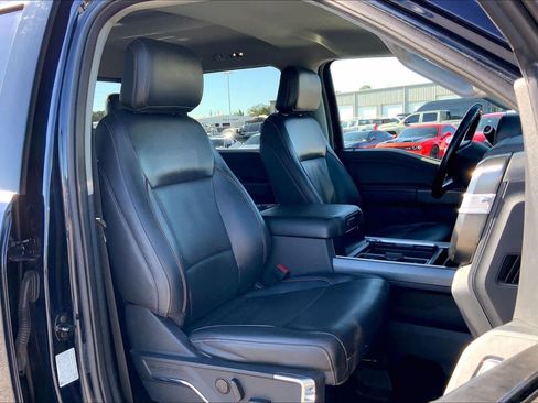 Certified 2023 Ford F250 Lariat w/ Chrome Package image 9