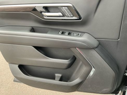 Certified 2025 Chevrolet Tahoe Z71 AWD/4WD image 19