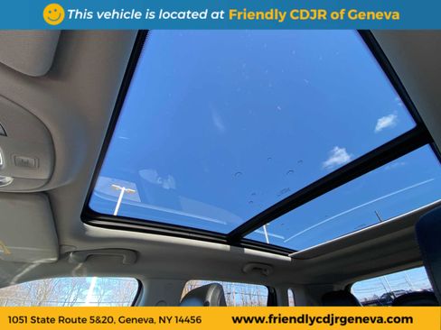 Used 2022 Jeep Compass Trailhawk w/ Trailhawk Elite Group image 20