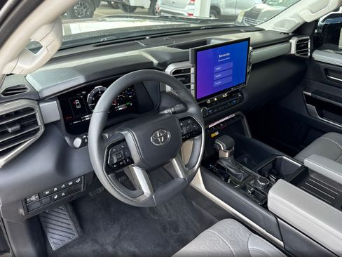Used 2024 Toyota Tundra Limited AWD/4WD image 8