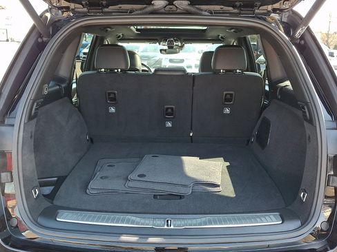 Used 2023 Jeep Grand Cherokee Overland image 30