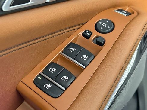 Used 2026 BMW X5 xDrive40i w/ M Sport Package image 40