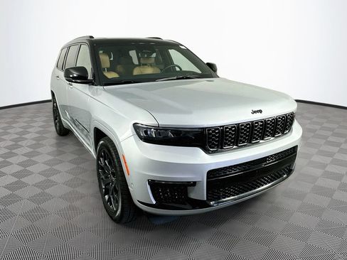 Certified 2025 Jeep Grand Cherokee L Summit AWD/4WD image 2