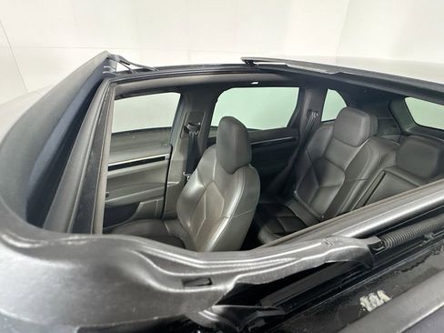 Used 2017 Porsche Cayenne S image 25