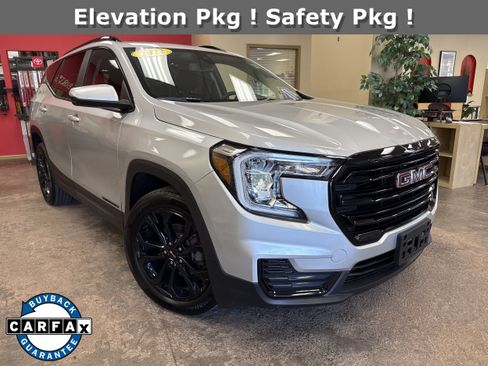 Used 2022 GMC Terrain SLE w/ Driver Convenience Package AWD/4WD image 1