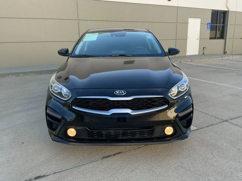 Used 2019 Kia Forte LXS FWD image 2