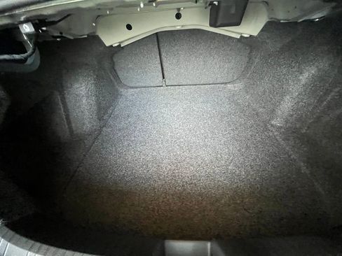 Certified 2025 Volkswagen Jetta S image 29