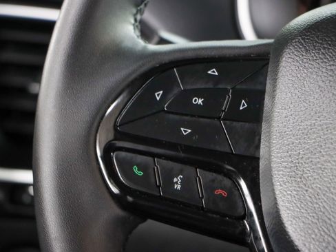 Used 2021 Jeep Cherokee Latitude Plus image 13