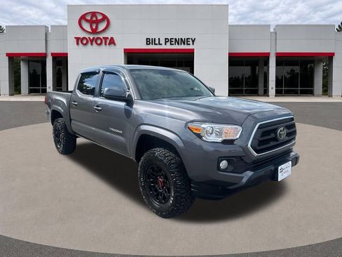 Used 2022 Toyota Tacoma SR5 RWD image 7