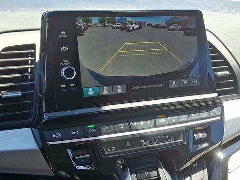 Certified 2026 Honda Odyssey Touring image 18