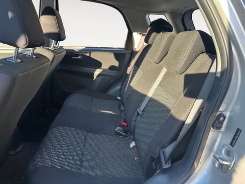 Used 2008 Suzuki SX4 AWD Hatchback w/ Touring Pkg image 11