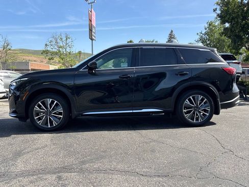 Certified 2026 INFINITI QX60 Luxe w/ Cargo Package FWD image 13