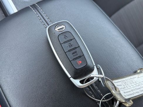 Used 2025 Nissan Sentra SV FWD image 21