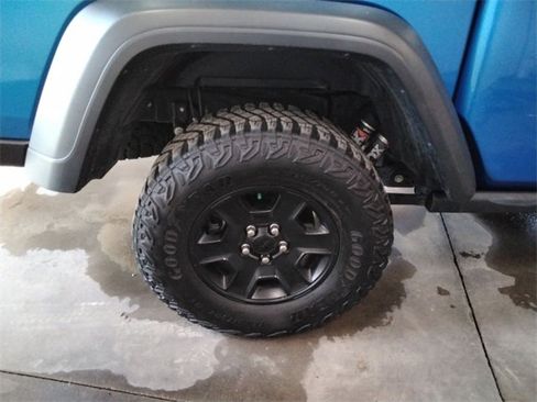 Used 2021 Jeep Gladiator Mojave w/ LED Lighting Group image 17