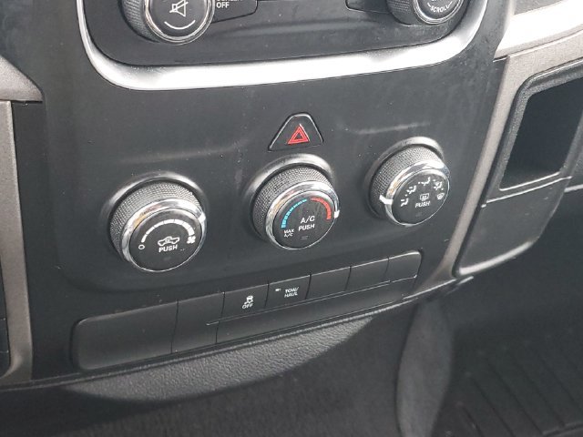 Used 2017 RAM 1500 Express w/ Express Value Package AWD/4WD image 26