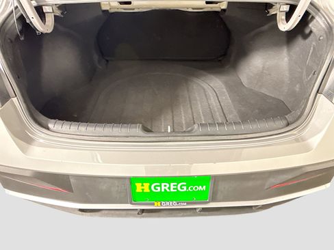 Used 2024 Hyundai Elantra SEL image 35