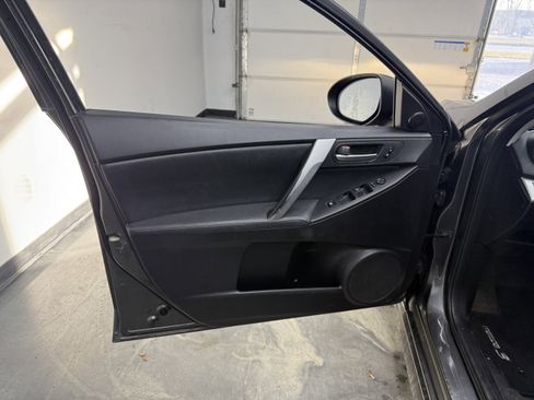 Used 2010 MAZDA MAZDA3 s Grand Touring image 10