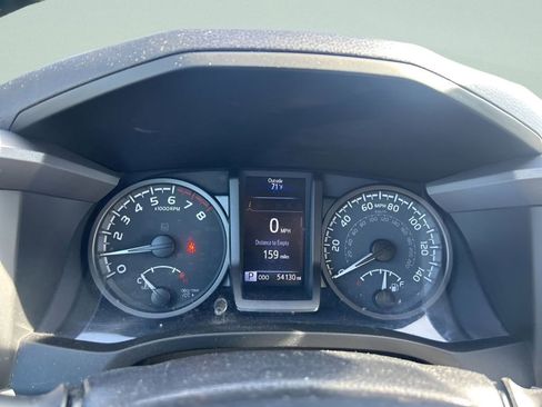 Used 2021 Toyota Tacoma TRD Off-Road w/ Technology Package AWD/4WD image 23