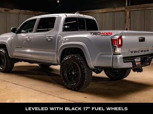 Used 2021 Toyota Tacoma TRD Sport w/ Technology Package image 6