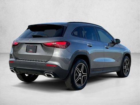 Used 2026 Mercedes-Benz GLA 250 image 2