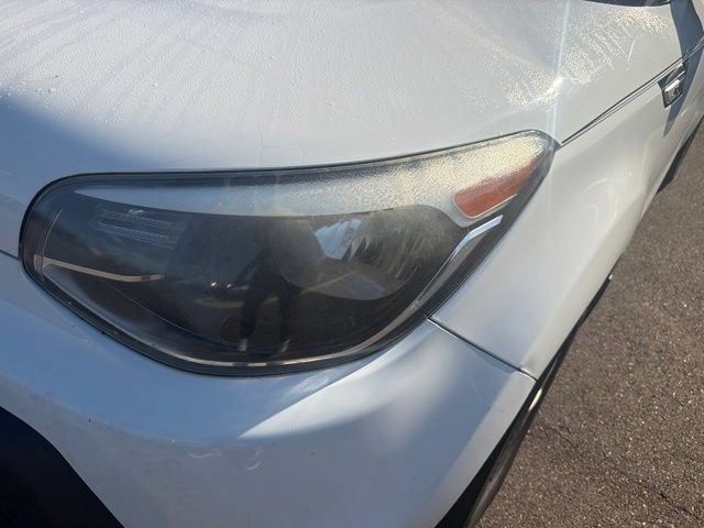 Used 2016 Kia Soul FWD image 3