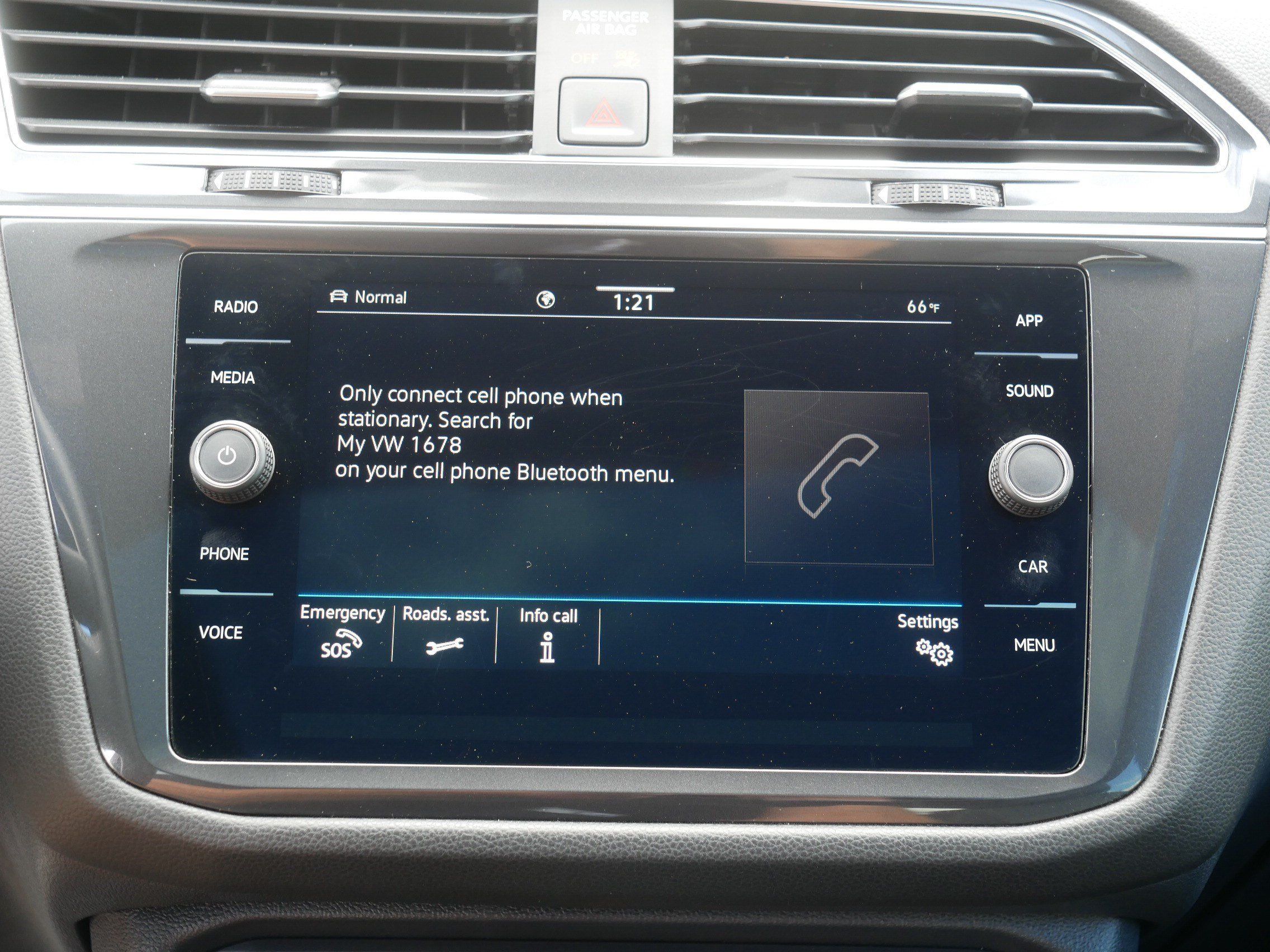 Used 2023 Volkswagen Tiguan SE R-Line AWD/4WD image 30