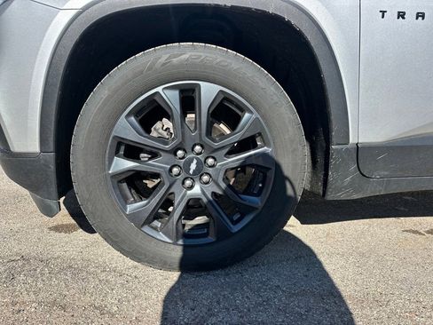 Used 2021 Chevrolet Traverse RS image 17