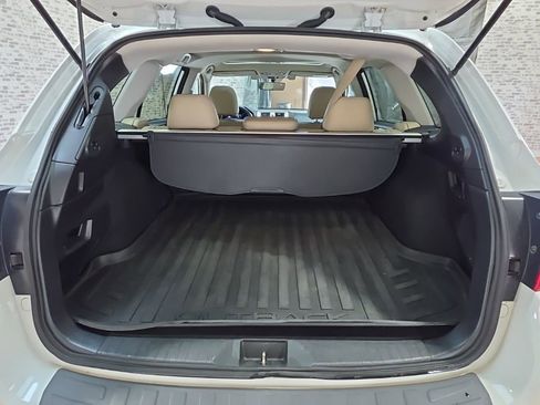 Used 2017 Subaru Outback 2.5i Limited image 12