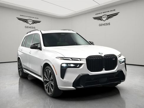 Used 2023 BMW X7 M60i w/ Executive Package AWD/4WD image 21