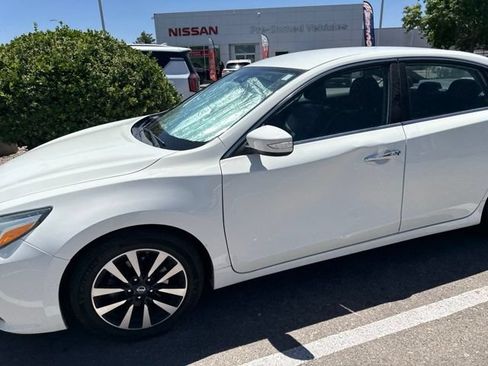 Used 2018 Nissan Altima 2.5 SL FWD image 8