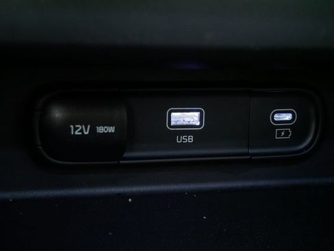 Certified 2024 Kia Seltos SX w/ SX Sunroof Package AWD/4WD image 36