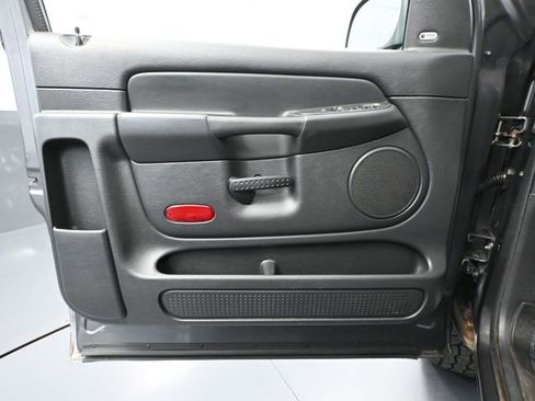 Used 2004 Dodge Ram 1500 Truck SLT w/ Sport Appearance Group image 18