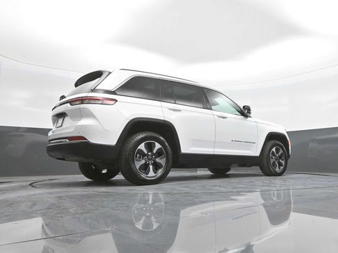 Used 2024 Jeep Grand Cherokee Limited 4xe AWD/4WD image 25