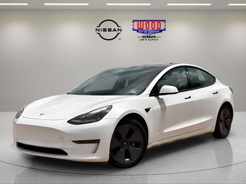 Used 2022 Tesla Model 3 Long Range AWD/4WD image 5
