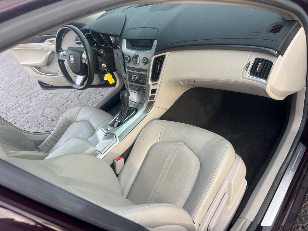 Used 2009 Cadillac CTS 3.6 RWD image 19