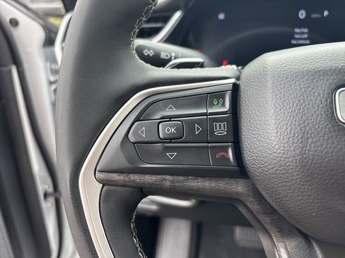 Used 2025 Jeep Grand Cherokee L Limited w/ Black Appearance Package image 27