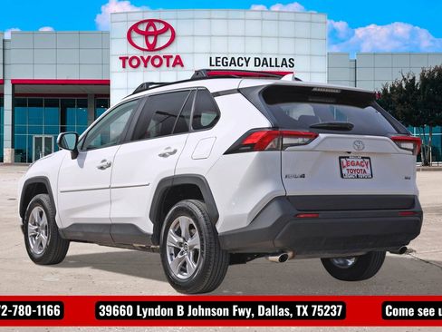 Used 2025 Toyota RAV4 XLE image 7